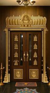 Achetez une porte d'entrée artisanale pour mandir de Puja avec sculpture Gajalakshmi, style temple indien du sud, porte double en bois pour mandir domestique - Product Image 3
