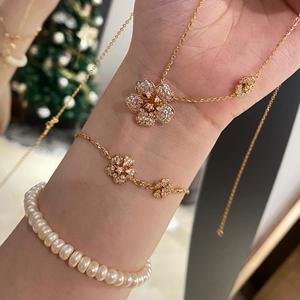 สร้อยคอจี้ดอกคามิลเลียประดับเพชร โรแมนติก ทำจากเงินแท้ S925 พร้อมสายคล้องคอสุดหรู ดีไซน์เฉพาะตัว โดดเด่น ไม่ซ้ำใคร - Product Image 5