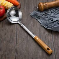 Nouvel ensemble de 5 ustensiles de cuisine 2026 : louche, écumoire, cuillère, spatule ajourée en acier inoxydable pour la maison