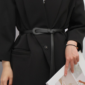 Blazer noir pour <span class=keywords><strong>femme</strong></span>, style quatre saisons, avec <span class=keywords><strong>ceinture</strong></span> fine cintrée et <span class=keywords><strong>ceinture</strong></span> décorative nouée, petite veste tendance - Product Image 6