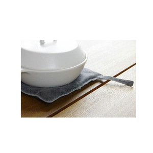 Tapis isolant thermique en cuir PU personnalisé, gants anti-brûlure minimalistes de style japonais, pour la maison et la cuisine - Product Image 4