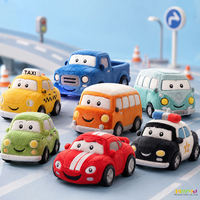 Peluche personnalisée sur le thème des voitures de route : taxi, fourgonnette, bus vintage, voiture de police moelleuse