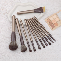 Ensemble de 12 pinceaux de maquillage de haute qualité avec manche en bois et fibres synthétiques pour le visage et les applications de rasage