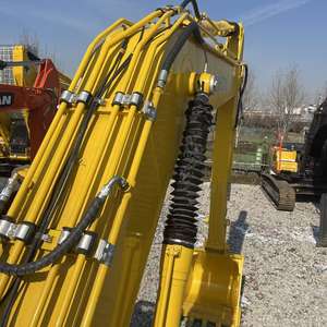 Excavadora Komatsu PC220 Usada, 90% Nueva, Pocas Horas, Despacho de Aduana, Envío Global - Product Image 3