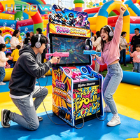 HEROVR Machine de jeu de tir à double pistolet, conviviale pour les investisseurs, avec jeu coopératif et utilisation facile, pour opérateurs de centres de divertissement familial (FEC)