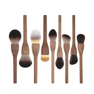 MEDELL 9 Pièces Kits de Pinceaux de Maquillage de Luxe en Marque Blanche Ensembles de Pinceaux Végans Naturels Vintage avec Manche en Bois de Noyer Pêche - Product Image 4