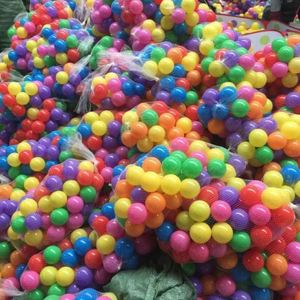 ลูกบอลพลาสติกสำหรับสนามเด็กเล่นเด็กเล็ก แบบหนา แข็งแรง สีสันสดใส ราคาถูก ขายส่ง - Product Image 2