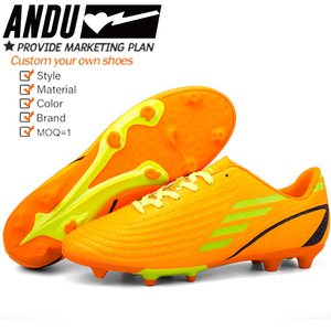 Taille 30-46 personnalisé <span class=keywords><strong>pas</strong></span> <span class=keywords><strong>cher</strong></span> haut hommes chaussures de sport chaussures de Football vente Chine 2023 crampons de Football crampons chaussures de Football - Product Image 1