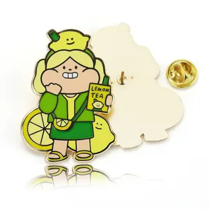 Customize the lapel badge on the clothing with custom name, custom cartoon cute pin metal badge making