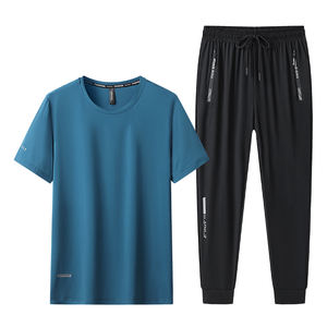 Ensemble de sport décontracté d'été pour hommes, séchage rapide, en soie glacée, tendance simple, deux pièces, t-shirt et short de course et fitness - Product Image 4