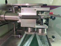 Machine d'emballage multilingue en acier inoxydable durable à écran tactile machine d'emballage de gâteaux de nouilles instantanées sacs d'épices