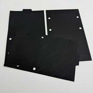 Feuille d'isolation en PP noir et blanc, ignifuge UL94 V0, sans halogène, pour applications électriques - Product Image 2