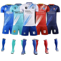 Nouvel ensemble d'entraînement de football pour adultes pour hommes et femmes Vêtements de jeu à manches courtes pour l'été pour les équipes sportives et les enfants
