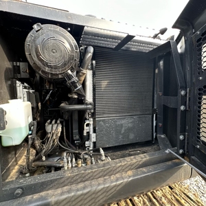 El Volvo EC140 facilita los trabajos de excavación difíciles con su potente motor - Product Image 6