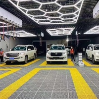 Dalles de sol de garage modernes en plastique PP à emboîtement, antidérapantes, robustes, pour entrepôt, avec design graphique pour usage intérieur