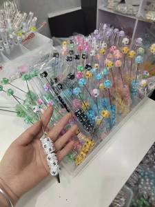 Stylos à perles DIY best-sellers transfrontaliers, stylos à bille robustes en argile souple, fournitures scolaires mignonnes - Product Image 5