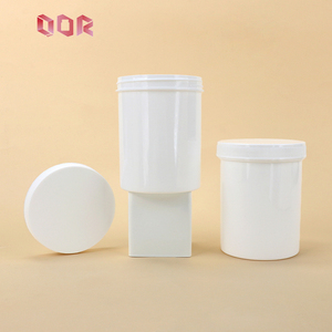 Botella cilíndrica de plástico PP blanca QOR de 250 ml con tapa de rosca para uso cosmético - Product Image 1