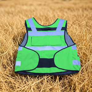 Gilet de sécurité réfléchissant vert avec poches et fermeture éclair sur le devant, uniforme de travail pour hommes, toutes saisons, usage de garde, en polyester - Product Image 6