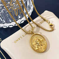 Collier religieux Vierge Marie Pendentif croix catholique Bijoux non ternis Collier en acier inoxydable plaqué or 18 carats pour femmes