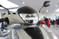 Scooters électriques haut de gamme CKD SKD 12 pouces 1100/1300W Vitesse 60 km/h Homologués pour la route Moto électrique adulte Cyclomoteur à vendre