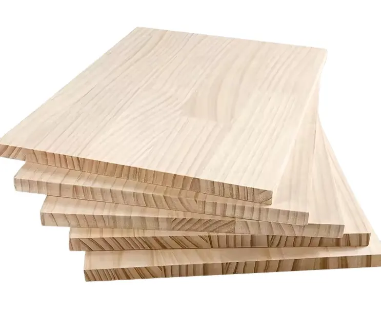 पाइन लकड़ी के लंबर पाइन lvl का उपयोग घर बनाने और बीम के लिए