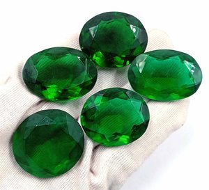 Attrayant Moldavite Gemstone Lâche Facettes Ovale Forme De Coupe Précieuse Fabrication De Bijoux Taille Calibrée Pierres Précieuses À Vendre En Vrac OEM - Product Image 4