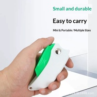 Spatule multifonction 9-en-1 pour silicone, adhésif structurel et jointoiement du verre – Plaque de renforcement pour finition des bords