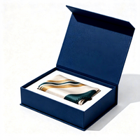 Boîte d'emballage rigide de luxe à fermeture magnétique pour foulards, avec éponge et pelliculage mat, en carton certifié, pour coffret cadeau de boutique de vêtements