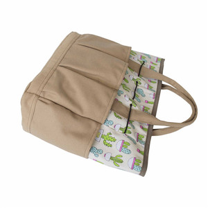 Sac à outils de jardin imprimé cactus en toile beige portable avec poches pour une utilisation en extérieur - Product Image 4