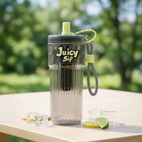 Bouteille d'eau sport PINKAH personnalisée 650 ml (22 oz) sans BPA en Tritan avec paille, infuseur et cordon – Tasse à jus, café ou infusion froide pour l'extérieur