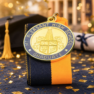 Medaglia di Laurea Cum Laude Personalizzata in Metallo con Nastro, Premio di Onore Magna Summa per Senior, Vendita all'Ingrosso OEM - Product Image 1