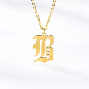 Collar de acero inoxidable personalizado, letra antigua inglesa, A---Z, inicial dorada - Product Image 2
