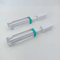 Quadratische Transparente Doppelwandige Lipgloss-Tube mit Weißem Deckel und Grünem Ring, Leere Kosmetik-Lipglaze-Flasche mit Individuellem Logo, Lippenöl-Verpackung