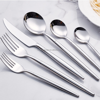 Ensemble de couverts de luxe léger en acier inoxydable 304, finition miroir, argenté, couteau, fourchette, cuillère, vaisselle moderne pour la salle à manger