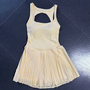 Robes de tennis pour femmes en gros avec logo personnalisé, dos nu, short intégré, vêtements de sport, ourlet plissé, robe de padel - Product Image 2