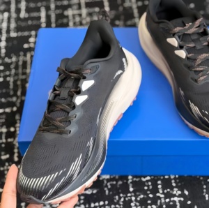 Nuevo estilo de zapatillas deportivas casuales con plataforma para caminar y correr. Calzado deportivo cómodo y transpirable para hombre - Product Image 6