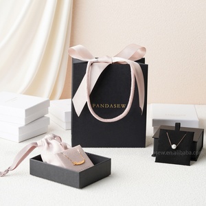 Bolsas de Papel de Regalo Negras con Logotipo Personalizado PandaSew, con Cinta de Cuerda y Asa de Kraft, Bolsa de Papel para Compras - Product Image 5