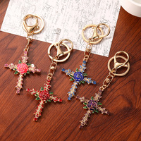 Porte-clés pendentif rétro en alliage de zinc, orné de diamants, en forme de croix de rose, créatif, pour sac à main femme, personnalisé, pour clé de voiture
