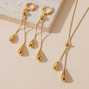 Parures de <span class=keywords><strong>bijoux</strong></span> fins et élégants pour femmes, boucles d'oreilles créoles Huggies et colliers goutte d'eau en <span class=keywords><strong>acier</strong></span> <span class=keywords><strong>inoxydable</strong></span> 316L plaqué or 18 carats, résistants à l'eau - Product Image 6