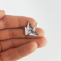 Grue origami en or Logo rétro en bambou Épingle en émail souple dur personnalisée Fabrication de métal Épingles en émail souple Badges