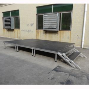 Scène extérieure réglable en aluminium pour événements festifs - Légère, montage facile et surface antidérapante - Product Image 3