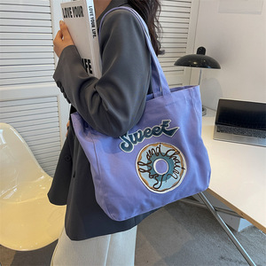 ถุงผ้าแคนวาสแบบกำหนดเองเป็นมิตรกับสิ่งแวดล้อมสำหรับการวิ่งไปยังร้านค้าในบริเวณใกล้เคียงและการเดินตลาดในตอนเย็น - Product Image 4