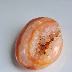 Geoda de Ágata Roja y Azul al por Mayor, Ideal para Decoración del Hogar y Regalos Únicos, Regalos de Cristal Perfectos para Seres Queridos, Regalo Navideño - Product Image 6