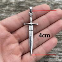 Pendentif poignard fantaisie vintage, mini-amulette épée en acier inoxydable pour mode alternative et style sombre