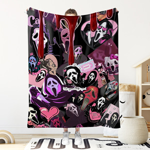 <span class=keywords><strong>Manta</strong></span> Moderna con Estampado Personalizado de <span class=keywords><strong>Collage</strong></span> de Terror Monocromático, <span class=keywords><strong>Manta</strong></span> Decorativa con Corazón Rojo y Arte Gótico para Dormitorio o Sofá - Product Image 3