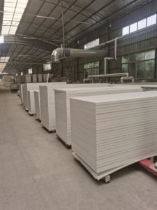 Sơn lót màu trắng mịn 6 Bảng điều khiển Bifold tủ quần áo lõi rắn Lõi Rỗng đúc cửa tủ quần áo - Product Image 3