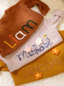 Nom de bébé personnalisé pull personnalisé nouveau-né en tricot nom de bébé fait à <span class=keywords><strong>la</strong></span> <span class=keywords><strong>main</strong></span> pull bébé cadeaux d'anniversaire - Product Image 5