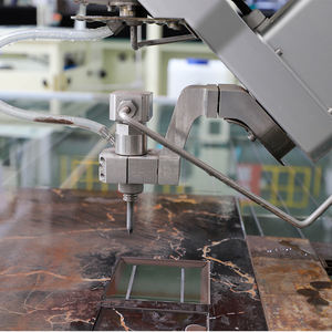 Equipo Profesional de Procesamiento de Piedra, Cortadora de Chorro de Agua de 5 Ejes Multifuncional, con Motor y Bomba, de Alta Demanda y Gran Popularidad - Product Image 5