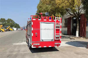 HOWO Isuzu homme Sinotruk Sitrak FAW Unimog Guangdong 4X4 aéroport Arff intervention rapide <span class=keywords><strong>camion</strong></span> <span class=keywords><strong>de</strong></span> lutte contre l'incendie - Product Image 6