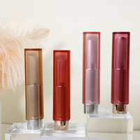 Nouveau design, tube de baume à lèvres vide de luxe 3-3,5g, métallique doré, avec couvercle à charnière, emballage cosmétique personnalisable